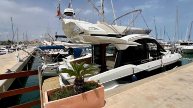 Galeon 400 Fly