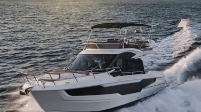 Galeon 400 Fly