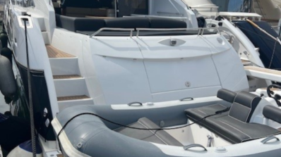 Sunseeker Predator 62