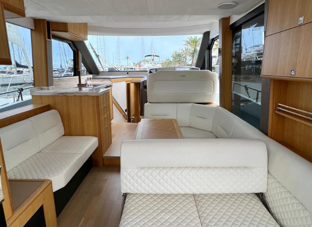 
								Galeon 400 Fly completo									