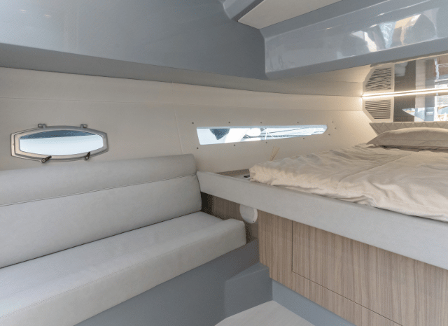 
								Rio Yachts Daytona 35 completo									