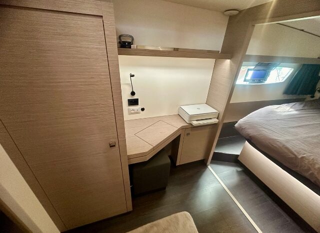 
								Fountaine Pajot Isla 40 completo									