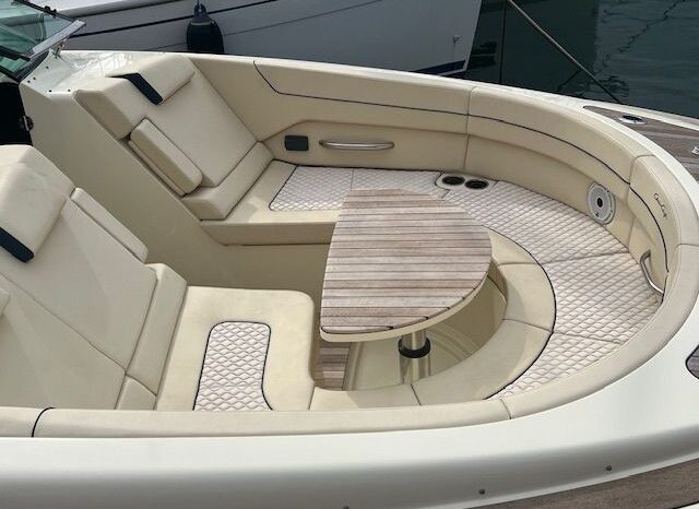 
								Chris-Craft LAUNCH GT 35 completo									