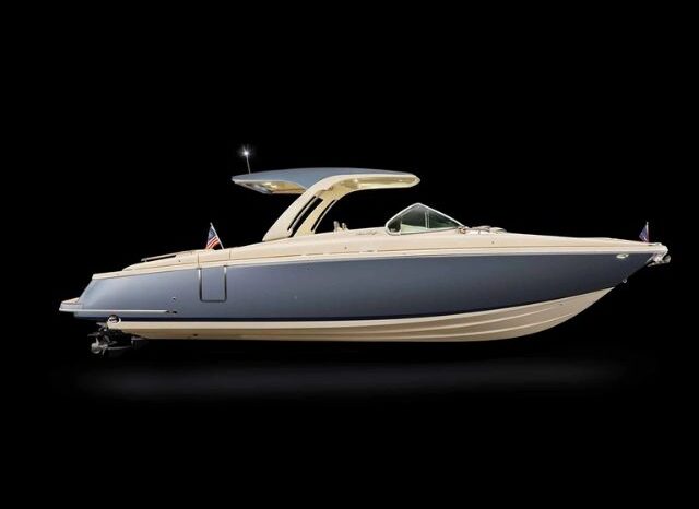 
								Chris-Craft LAUNCH GT 35 completo									