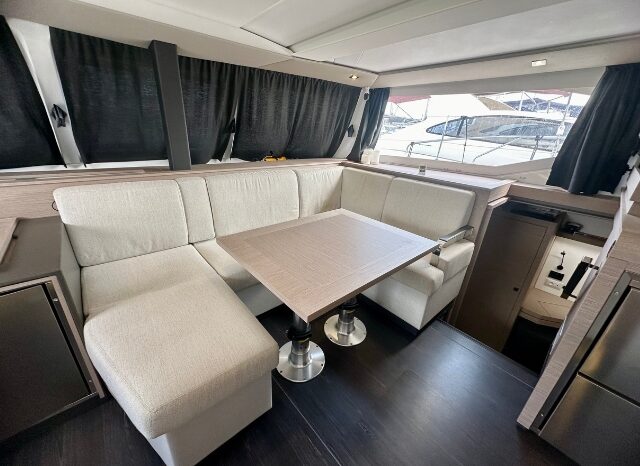 
								Fountaine Pajot Isla 40 completo									