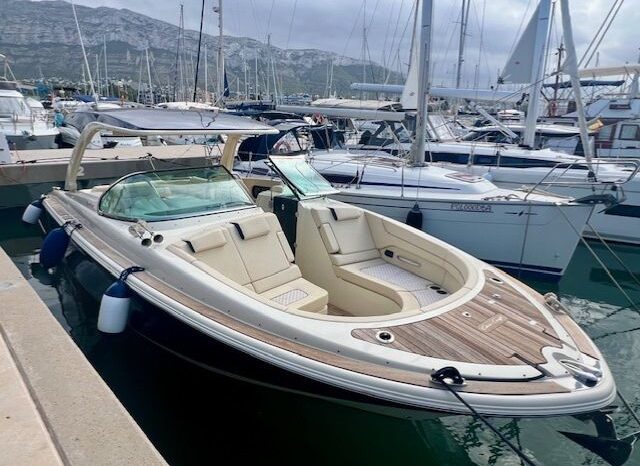 
								Chris-Craft LAUNCH GT 35 completo									