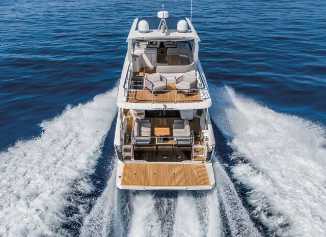 Absolute Navetta 53