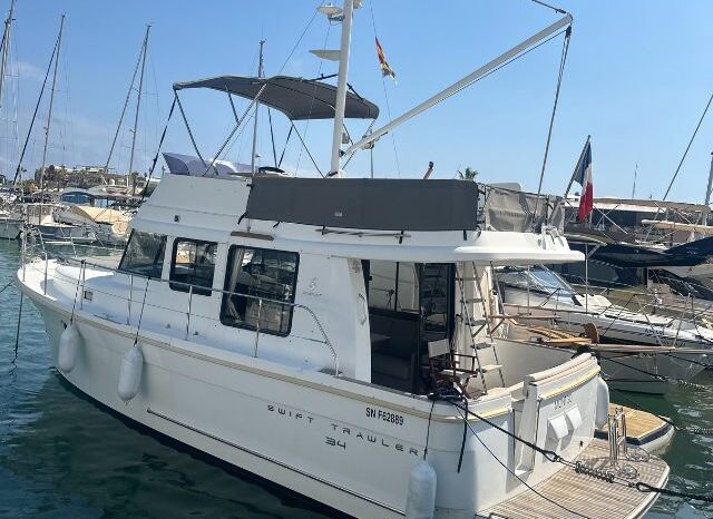 
								Beneteau Swift Trawler 34 completo									