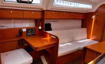 Bavaria Cruiser 37