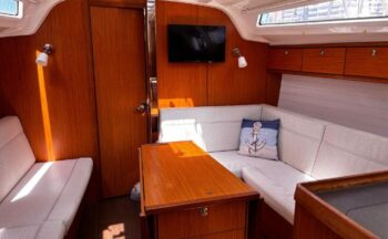 Bavaria Cruiser 37