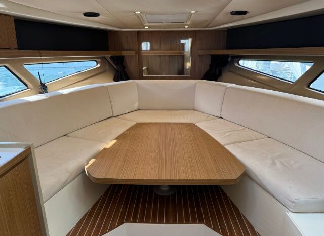 
								Azimut Atlantis 34 completo									