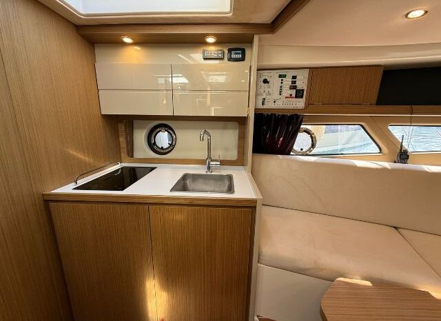 
								Azimut Atlantis 34 completo									
