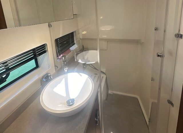 
								Jeanneau CAP CAMARAT 12.5WA completo									