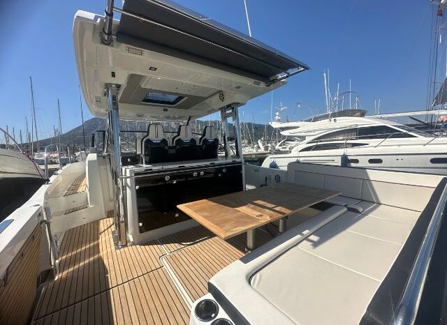 
								Jeanneau CAP CAMARAT 12.5WA completo									