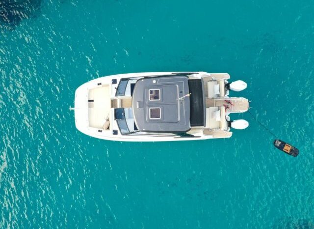 Aquila 32 Sport