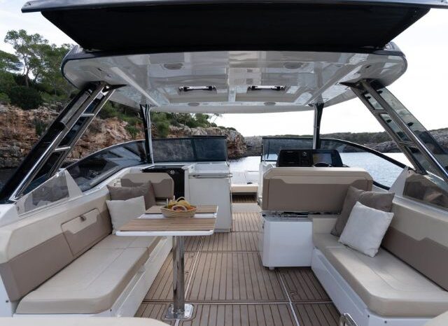 Aquila 32 Sport