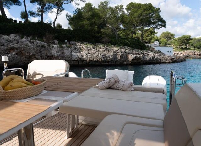 Aquila 32 Sport
