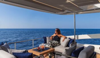 
										Absolute Navetta 53 completo									